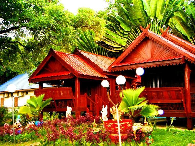 Suksomjai Hotel Rayong Ngoại thất bức ảnh